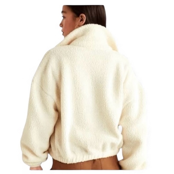 Old Navy Jackets & Blazers - Old Navy - Slouchy Zip-Up Cream Sherpa Jacket - Size Large - Women's
